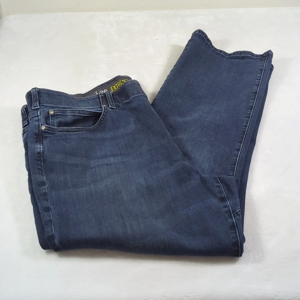 LEE Extreme Motion jeans 45/46 x 31/32 EUC - Picture 4 of 5